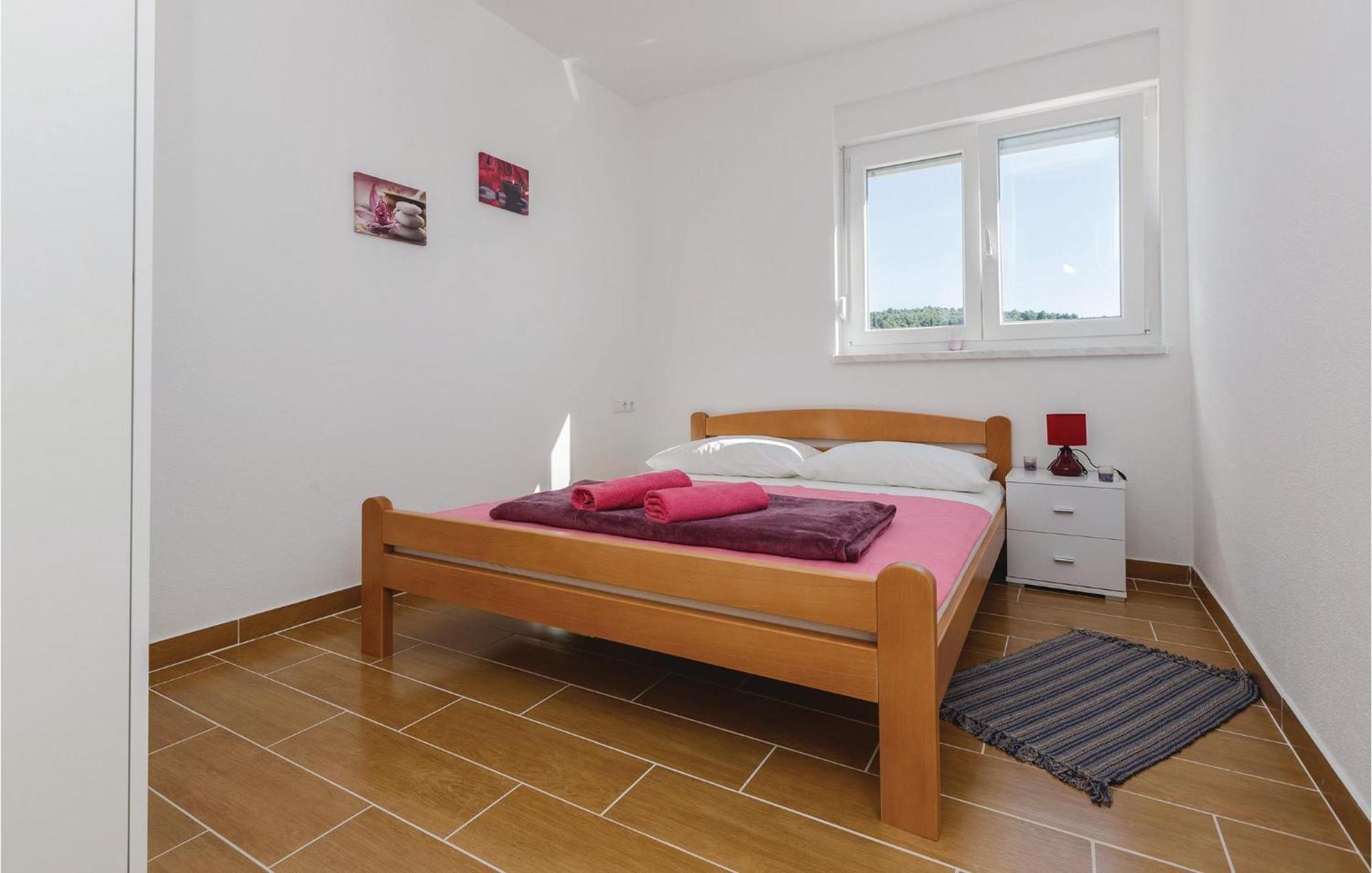 Amazing Apartment In Saldun With Wifi Trogir Eksteriør billede